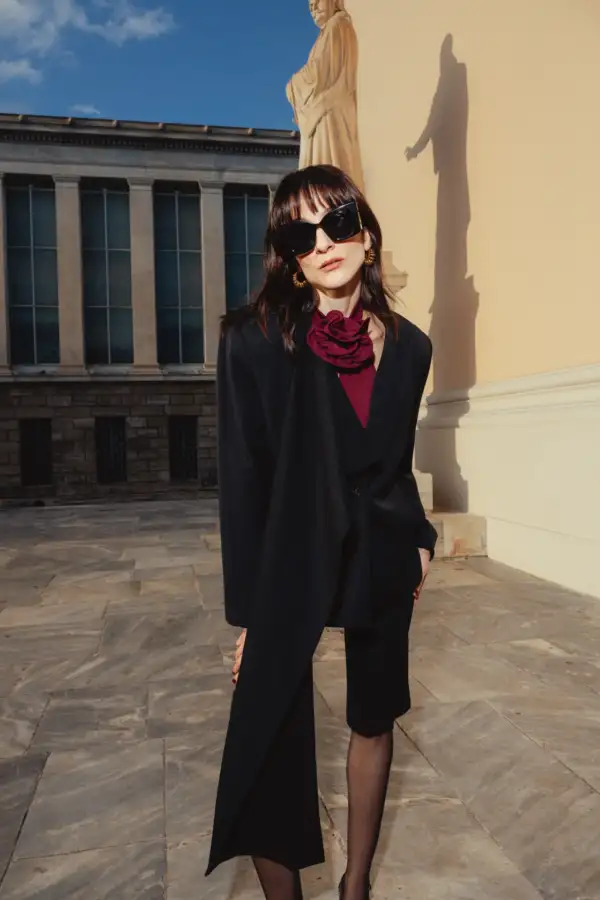 FLOWER APPLIQUÉ HALTERNECK BODYSUIT ROUGE CABERNET BORDEAUX